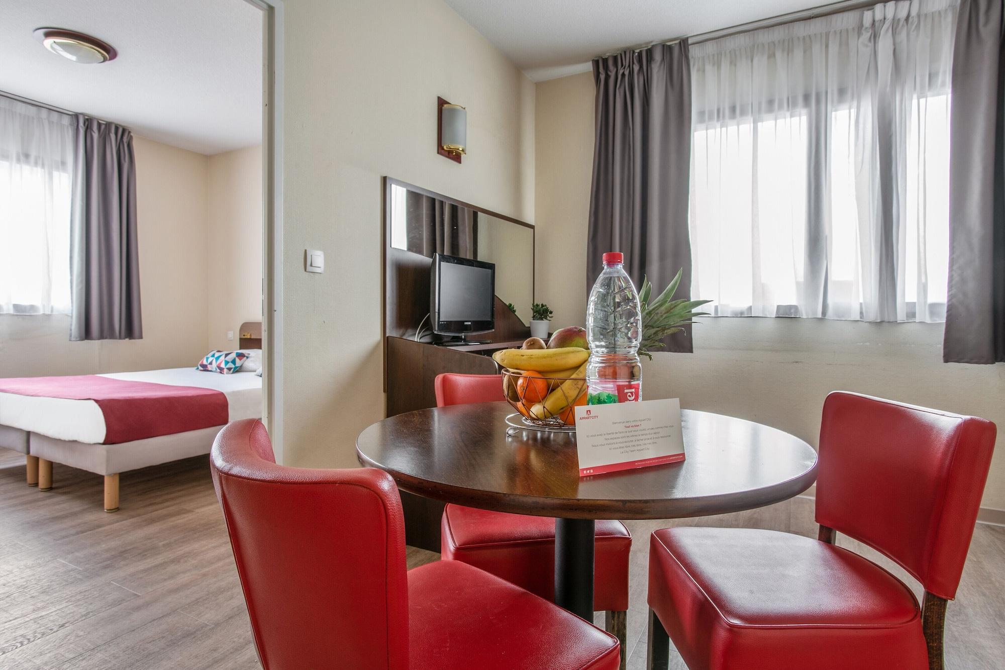 Appart'City Classic Nimes Aparthotel Ngoại thất bức ảnh