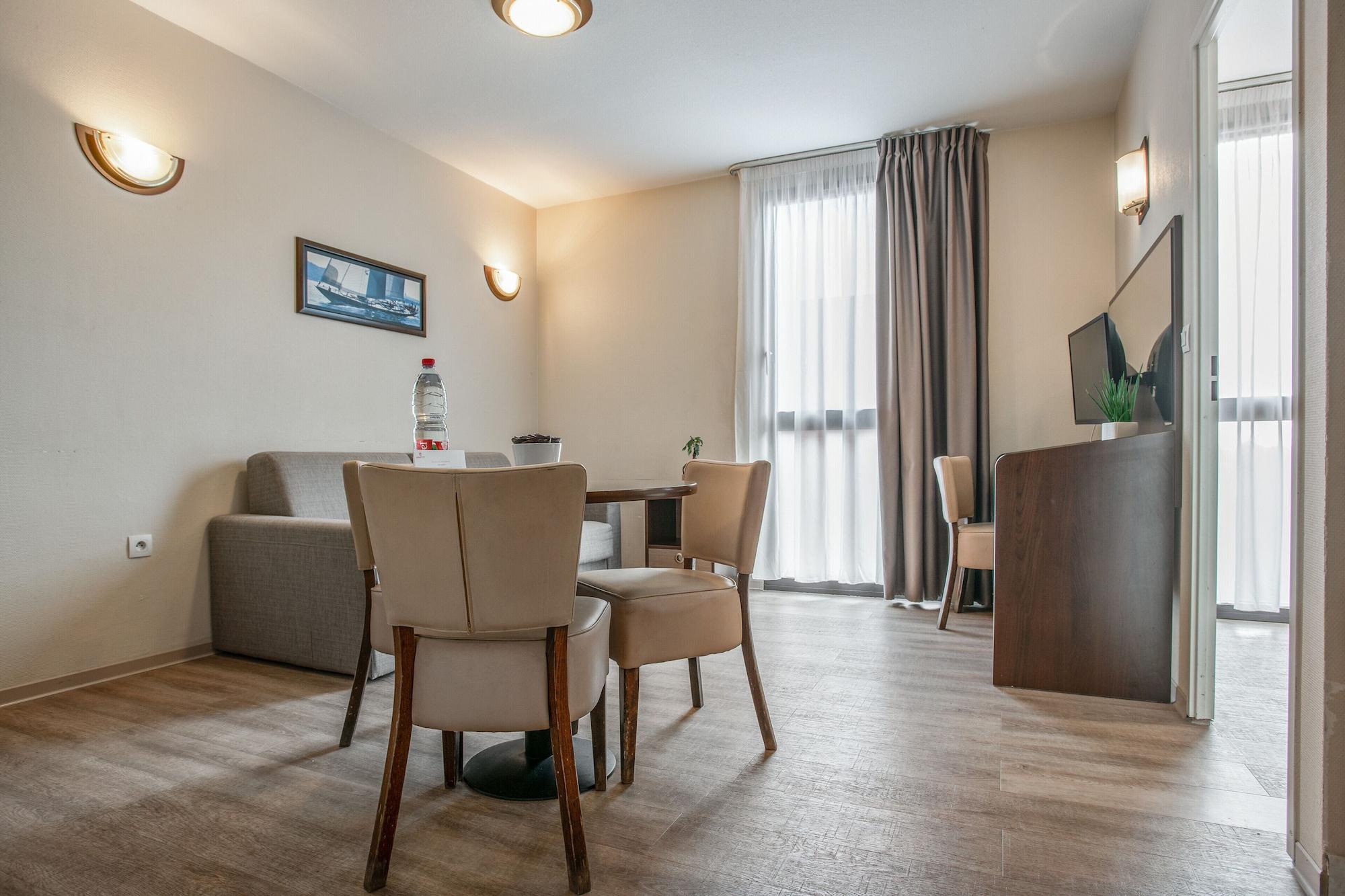 Appart'City Classic Nimes Aparthotel Ngoại thất bức ảnh